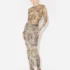 Das beige Madaillon-Oberteil