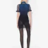 Das kurze 3D-Streifen-Kleid Das kurze 3D-Streifen-Kleid