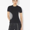 Das schwarze Baby-Tee mit Lorbeer-Stempel Das schwarze Baby-Tee mit Lorbeer-Stempel