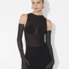 Das schwarze konische Kleid Das schwarze konische Kleid