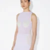 Das weiße konische Kleid Das weiße konische Kleid
