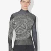 Der graue Pullover mit Lorbeer-Stempel Der graue Pullover mit Lorbeer-Stempel