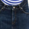 Der kurvenbetonte Denim-Minirock Der kurvenbetonte Denim-Minirock