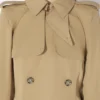 Der Trenchcoat mit Cut-outs