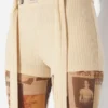 Die beigen Gaultier-Patch-Shorts