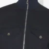 Die Denimjacke mit Schlitz Die Denimjacke mit Schlitz