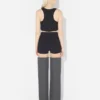Die schwarzen Garter-Mini-Shorts Die schwarzen Garter-Mini-Shorts