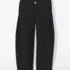 Die skulpturale Hose Die skulpturale Hose