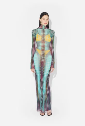 neuauflage das lange kleid mit blauen punkten 2 330x491 - Neuauflage &ndash; das lange Kleid mit blauen Punkten